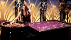 Filipino player enjoying slot online games on royalbet mobile browser